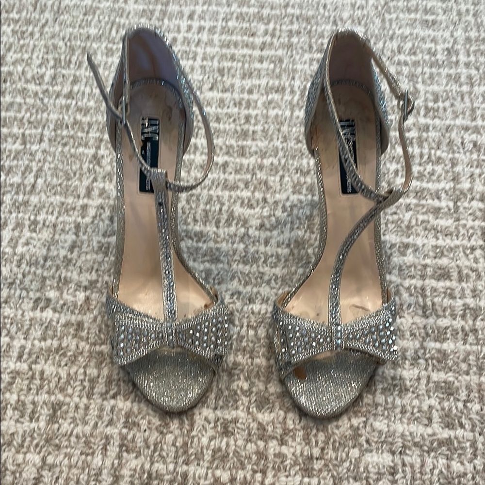 Elegant INC Champagne colored Strappy 4” Heels Sz 8